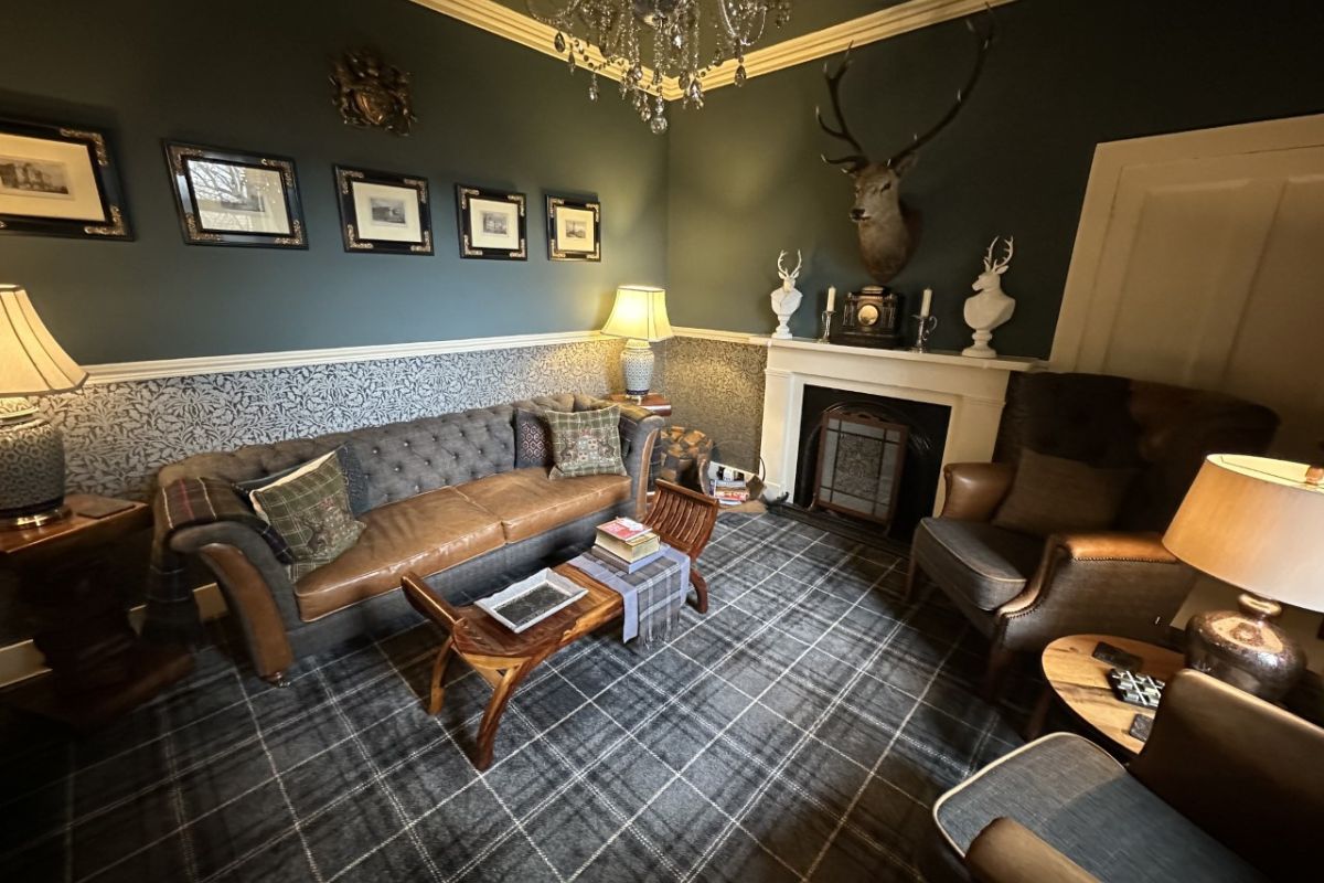 Living Room in Ivybank
