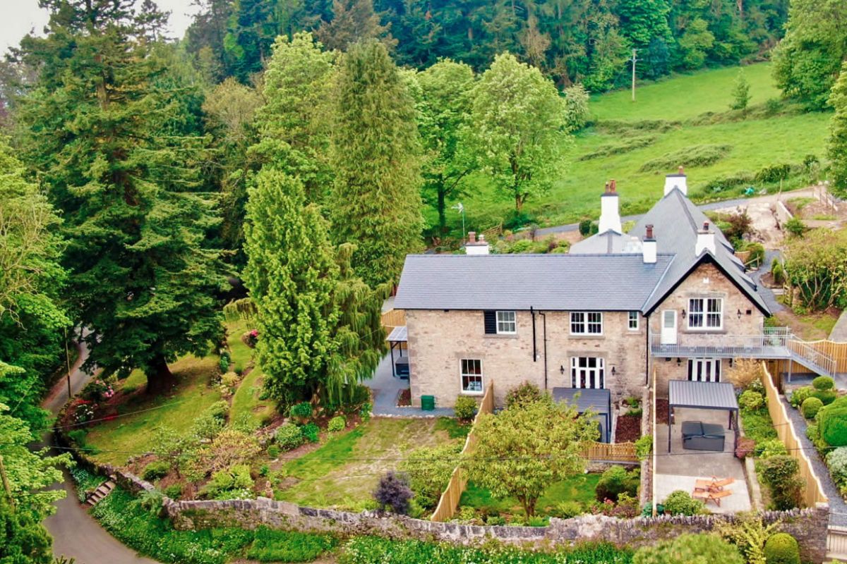 Photo: SPOTLIGHT: Grange Manor, B&B