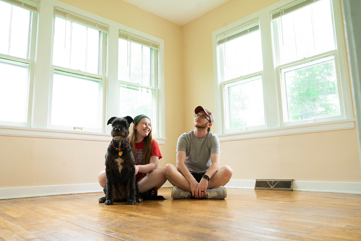 Photo: 7 practical things to do in your new home on moving day
